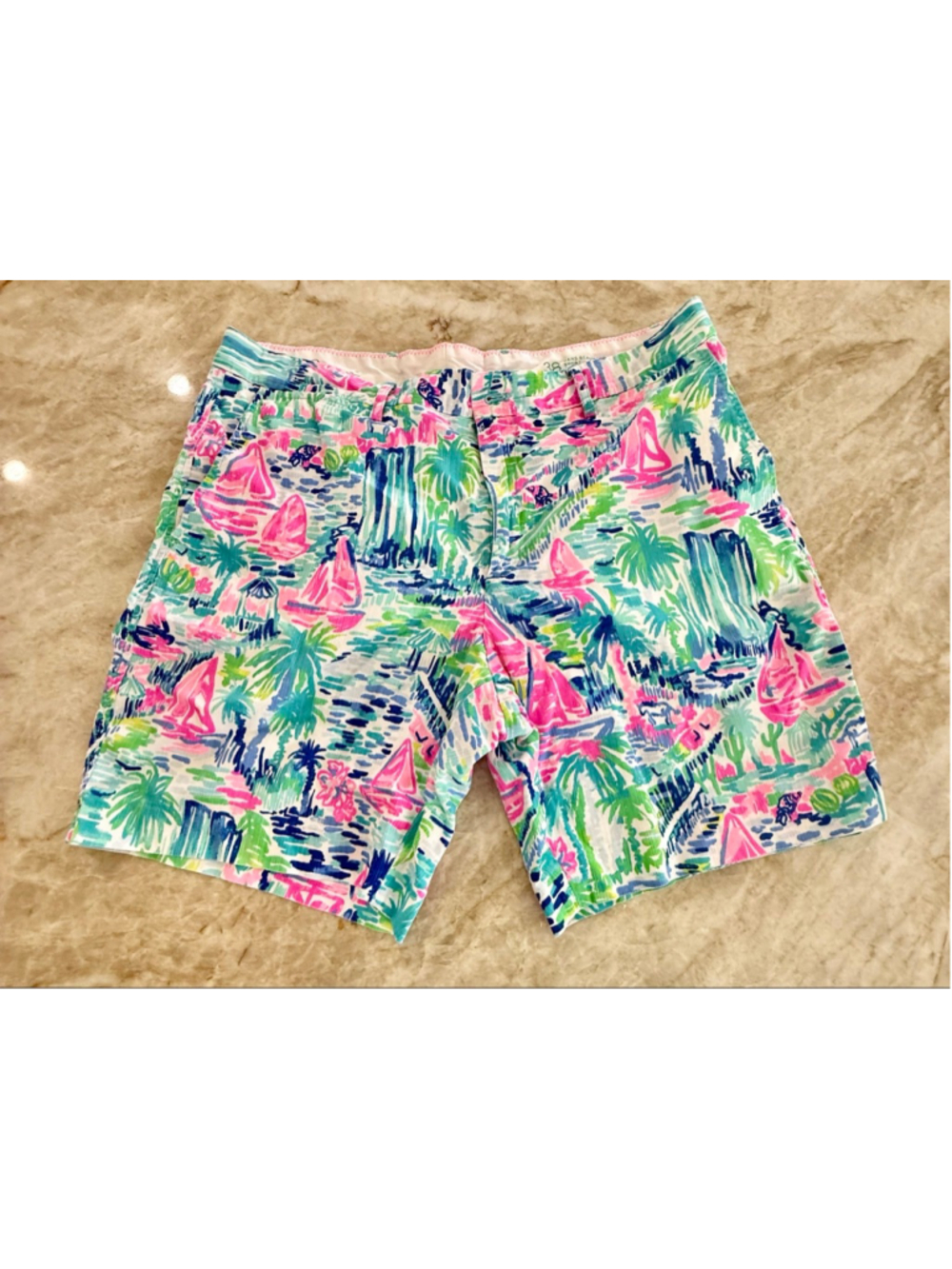 Men's Lilly Pulitzer Flat Front Shorts Waist 38 White Multi-color, sail boats